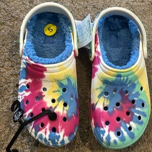 Women’s size 5 NwT tie dye crocs